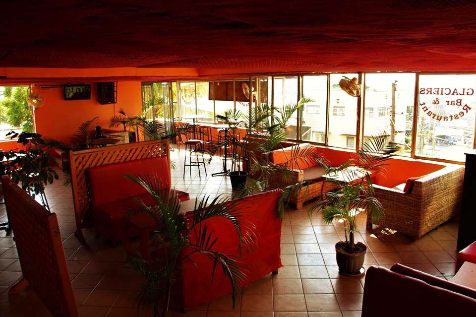 Glaciers Bar & Lounge Kampala Uganda, Good food in Kampala, Food & Drink,  Top Bar, Top Restaurant, Lounge, Top Bar and Lounge, Food, Beer, Wine, Spirits, Cocktail bar, Amazing beer prices,  Cheap Beer, Great Place to Drink after work , Gins and local beers,  grilled food and wood-fired pizzas,  Chatting and Drinking, Chilling with friends and mates, Date night, Eating and Drinking, Private parties, Drinking and Dancing, Cocktail Bar, Lounge Bar, Party Bar,  Kampala Pub, Lively DJ nights,  Lively Music, Great Beer Drink Out,  Tasteful Delicious food in Kampala, Amazing Drinking Joint in  Kampala Uganda, Ugabox